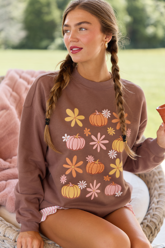 Pumpkin Daisy Mocha Oversized Graphic Sweatshirt